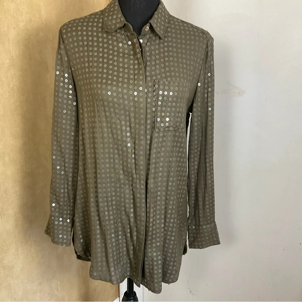 Maeve Anthropologie Arwa olive green button up shirt with sequins. Size:XS - Picture 8 of 14